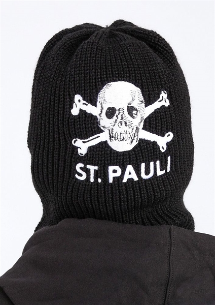 FC St. Pauli - Totenkopf, Balaclava